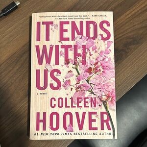 'It Ends With Us' Novel - Pink Cover